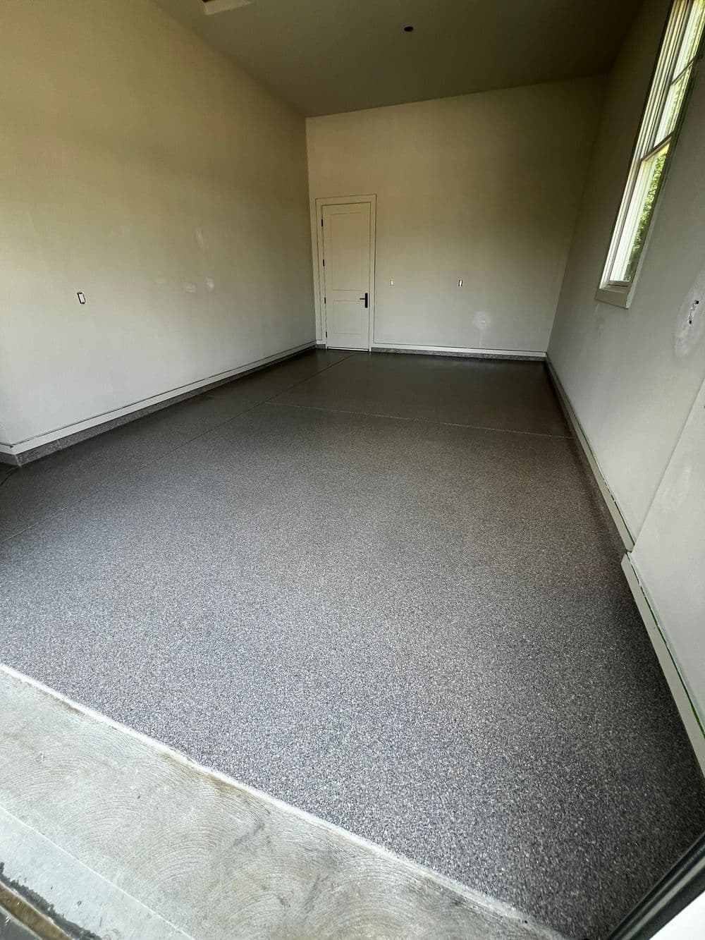 Gallery photos for New Build, No Problem - Full Broadcast Flake Floor at Indianapolis Home-A-Rama: Image #3