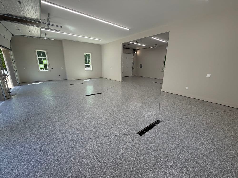 Project Gravel Full-Broadcast Flake Garage Floor Coating in Carmel image