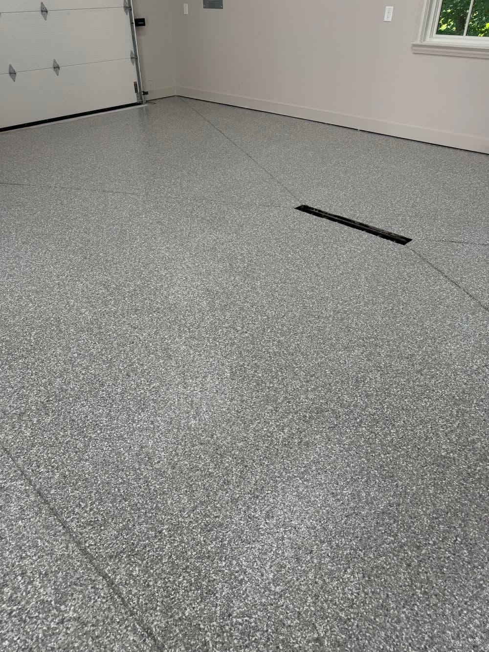 Gallery photos for Gravel Full-Broadcast Flake Garage Floor Coating in Carmel: Image #3