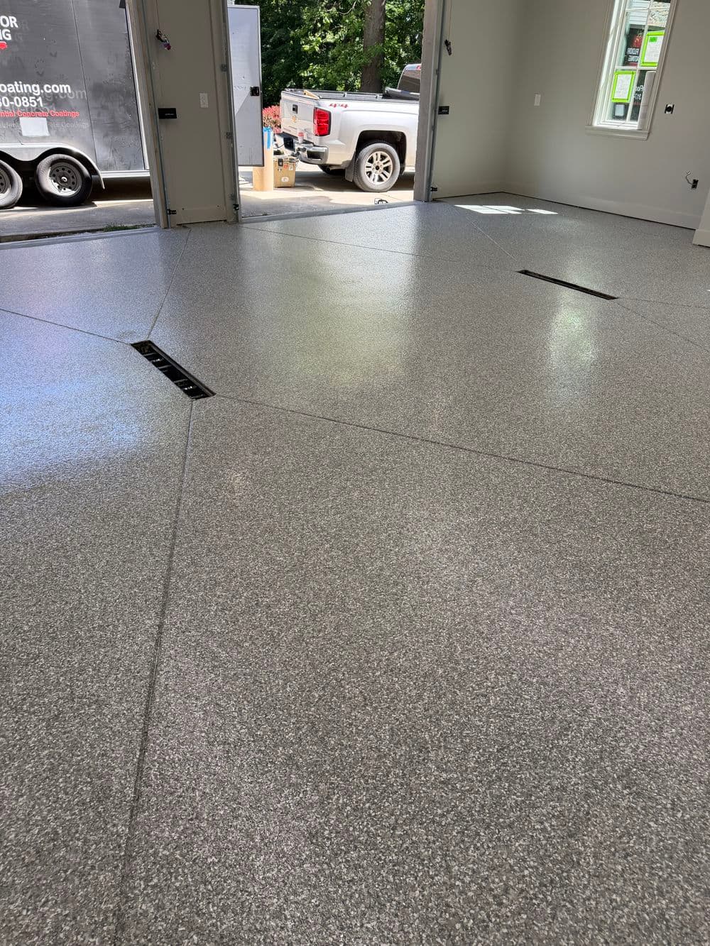 Gallery photos for Gravel Full-Broadcast Flake Garage Floor Coating in Carmel: Image #2