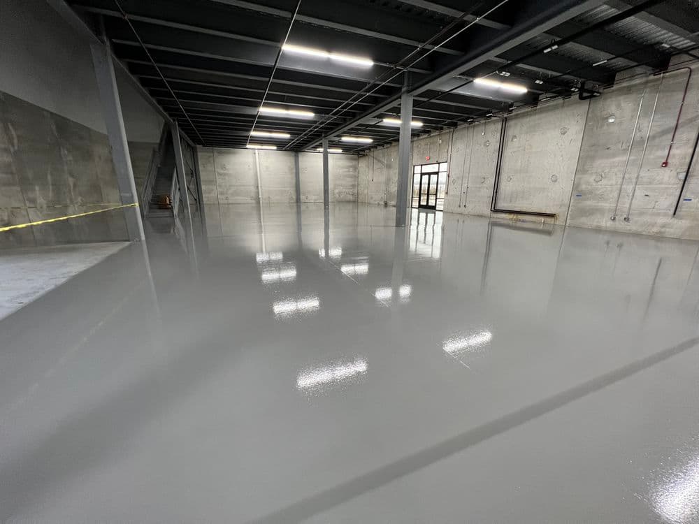 Gallery photos for Solid Color Epoxy Floor Coating for an Indianapolis Beverage Distributor: Image #1
