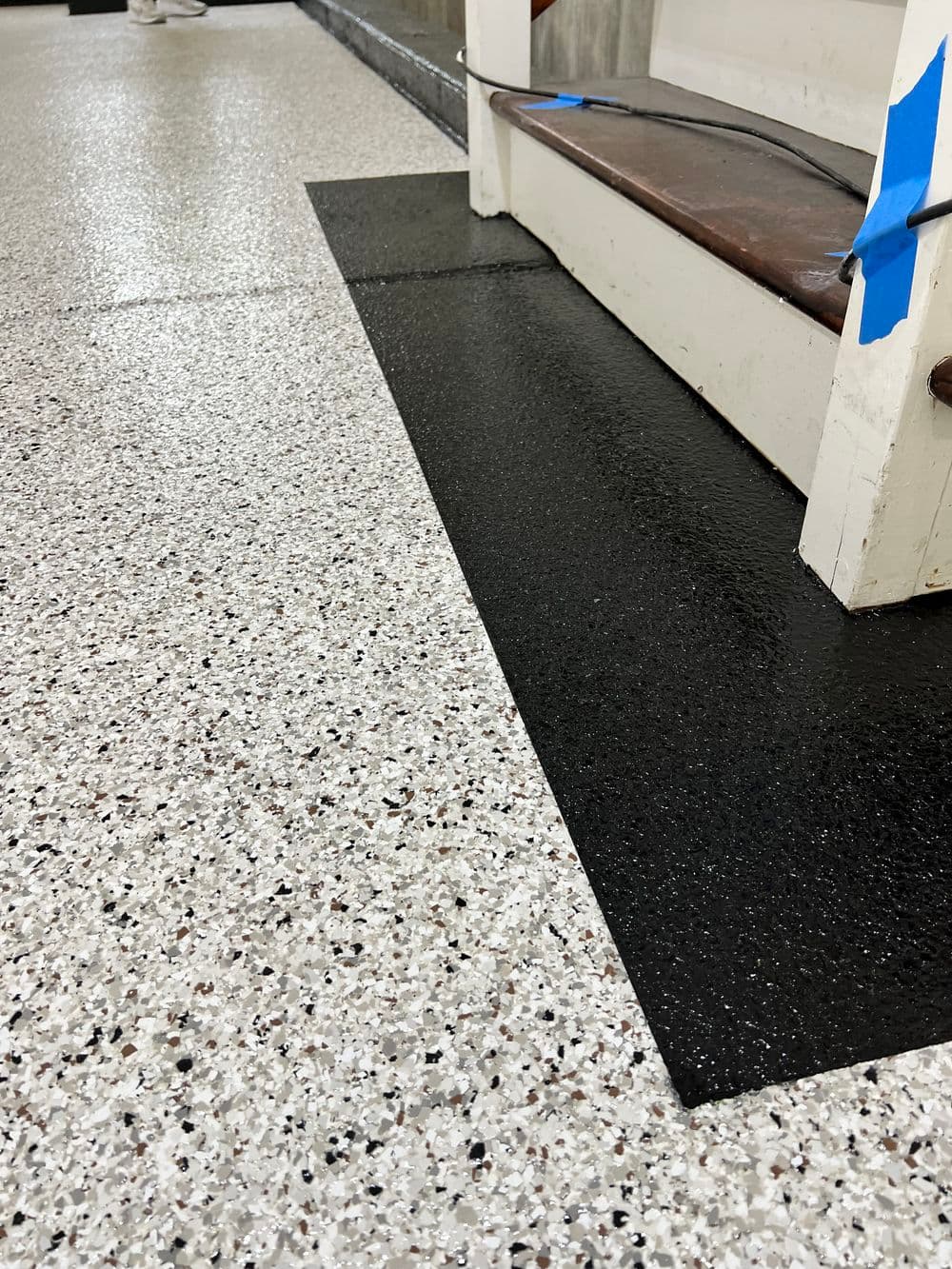 Gallery photos for Flake Epoxy Garage Floor with Black Trim in Indianapolis: Image #2