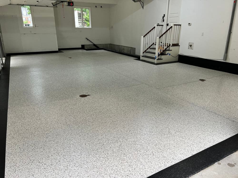Gallery photos for Flake Epoxy Garage Floor with Black Trim in Indianapolis: Image #3